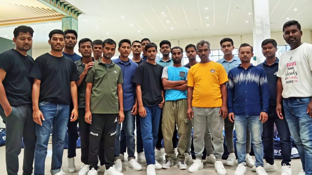 তিউনিসিয়া থেকে দেশে ফিরল ২০ বাংলাদেশী