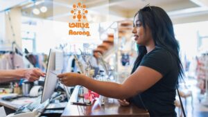 আড়ংয়ে জনবল নিয়োগ, আছে প্রভিডেন্ট ফান্ডের সুবিধা