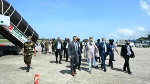 কক্সবাজার পৌঁছেছেন প্রধান উপদেষ্টা