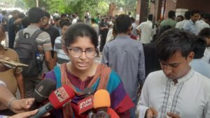 ব্যাপক সাড়া পাচ্ছি, জয়ের ব্যাপারে আশাবাদী : ভিপি প্রার্থী উমামা ফাতেমা