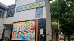 ডাকসু নির্বাচন আগামীকাল: নারী ভোটার ও কোচিং ভোটের বড় নিয়ামক