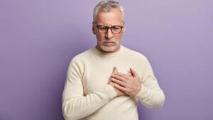 হৃদরোগের ঝুঁকি বাড়ায় শরীরের যেসব সমস্যা