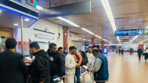 আরও ৩৬ বাংলাদেশিকে ফেরত  পাঠালো যুক্তরাষ্ট্র