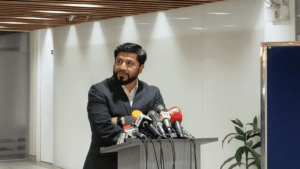 পুঁজিবাজারের বিনিয়োগকারীদের স্বার্থ রক্ষার্থে বিএসইসি চেয়ারম্যানের ৫ সাহসী সিদ্ধান্ত