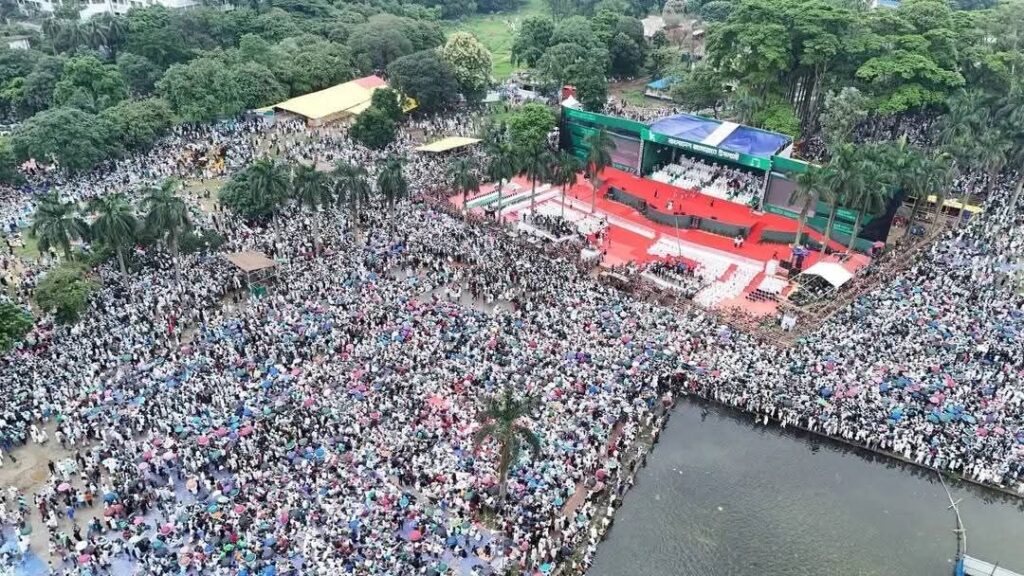 জামায়াতের সমাবেশে সোহরাওয়ার্দী উদ্যান কানায় কানায় পূর্ণ