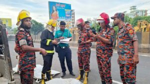 চট্টগ্রামে কাভার্ডভ্যানে পিকআপের ধাক্কা, নিহত ৫