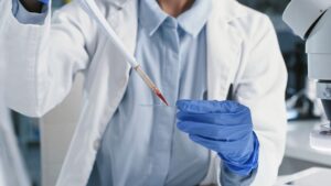 বিশ্বের প্রথম এইডস টিকা তৈরি করছে রাশিয়া