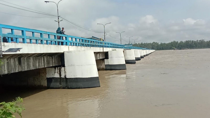 তিস্তার পানি বেড়ে বিপৎসীমার ওপরে, বন্যার আশঙ্কা