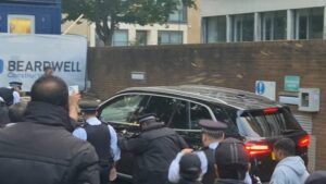 প্রতিবন্ধকতা সৃষ্টির পরেও মতবিনিময় অনুষ্ঠানে যোগ দেন মাহফুজ আলম