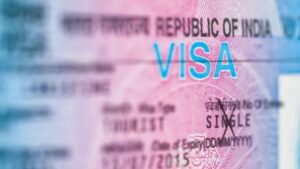 দিনে ১৫শ’র বেশি ভিসা দিচ্ছে ভারত, প্রতারক থেকে সাবধান থাকার আহবান
