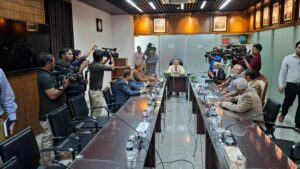 জামায়াতের প্রতিনিধি দলের সঙ্গে ইসির বৈঠক