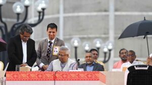 জুলাই সনদ স্বাক্ষর করলেন প্রধান উপদেষ্টা ও রাজনৈতিক নেতারা