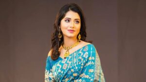 তাসনিয়া ফারিণ নতুন পরিচয়ে