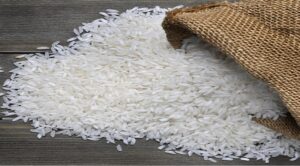 বাংলাদেশে রপ্তানির জন্য ১ লাখ টন চাল কিনতে চায় পাকিস্তান