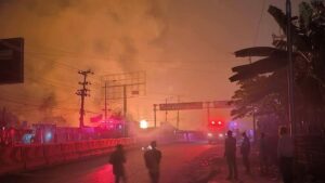 কক্সবাজারে পাম্পের আগুনে দগ্ধ ১৬, কোটি টাকার ক্ষয়ক্ষতি