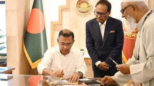 স্মারক ডাকটিকিট অবমুক্ত করলেন প্রধানমন্ত্রী